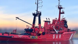 РФ пошкодила рятувальний буксир Сапфір у порту Одеської області